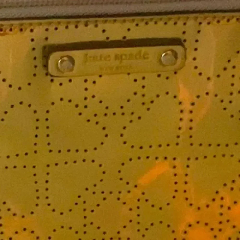 Kate Spade Gold Heart Metro Zip Clutch Padded Metallic Pouch